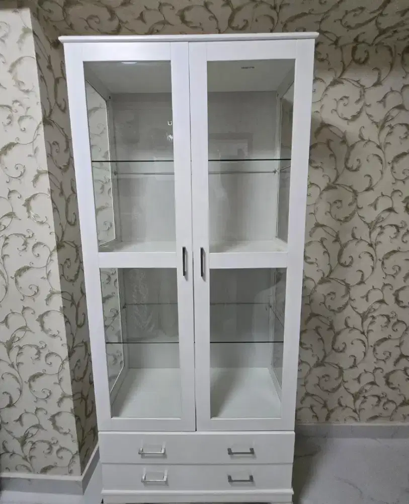 Lemari Kaca Cabinet Putih Nedrick Bookcase W2 Drawers White By Informa
