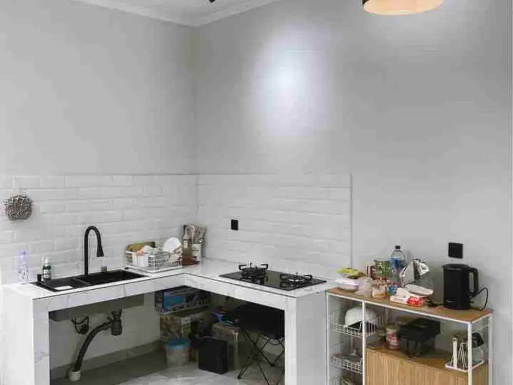 RUMAH DI BUMI SELABINTANA SUKABUMI