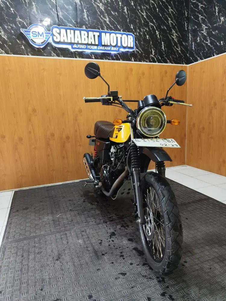 KAWASAKI W175 TR TH 2023