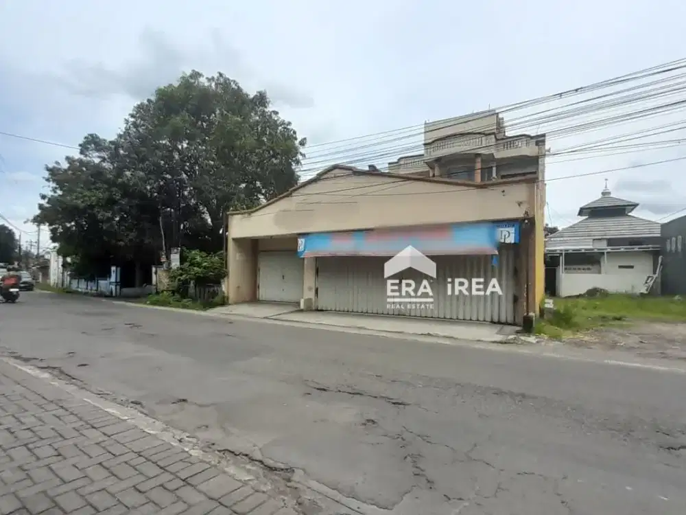 DIJUAL RUANG USAHA DAN RUMAH DEKAT RS PKU KARANGANYAR