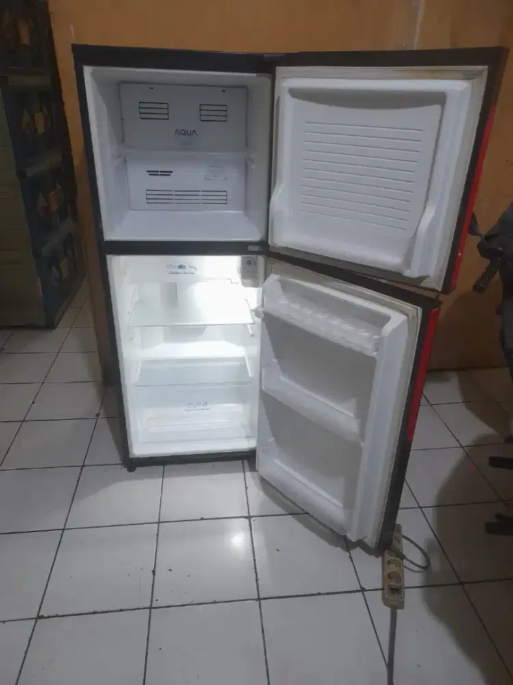 KULKAS 2PINTU ( AQUA )