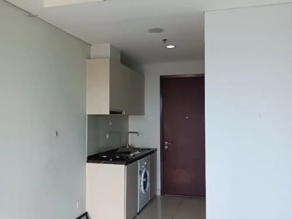 Spacious Studio 26m2 Semi Furnish - Puri Mansion