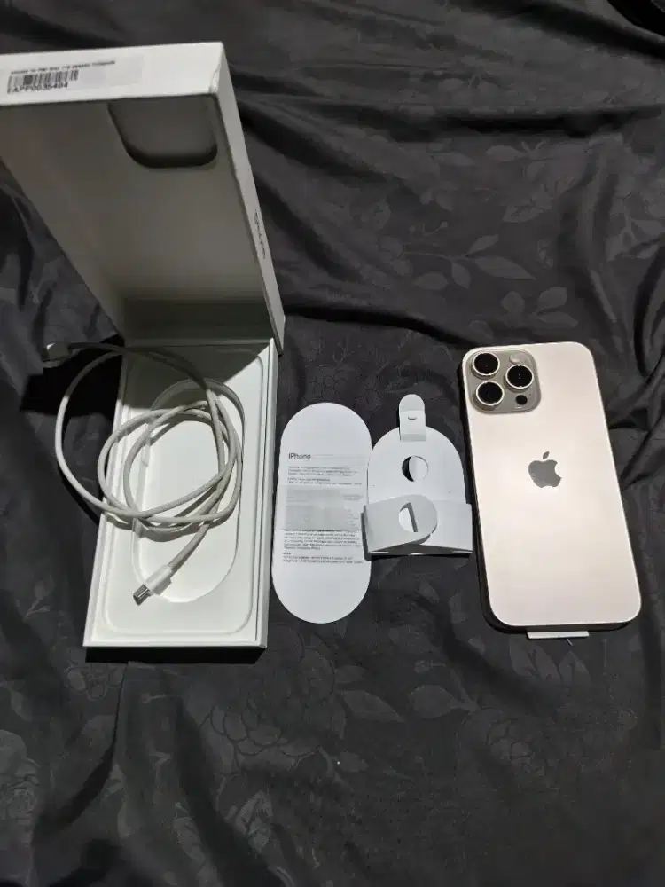 Iphone 16 promax 1Tb beacukai resmi dessert titanium