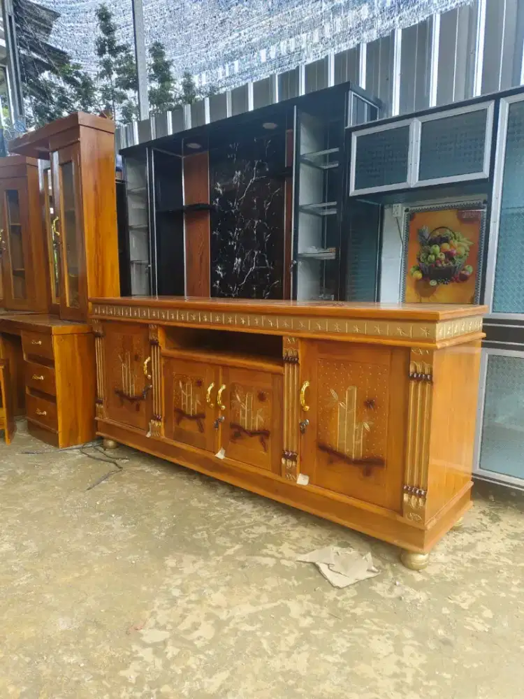 Meja tv dan Bipet Mininalis