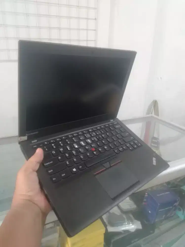 Laptop Thinkpad X250 mulua