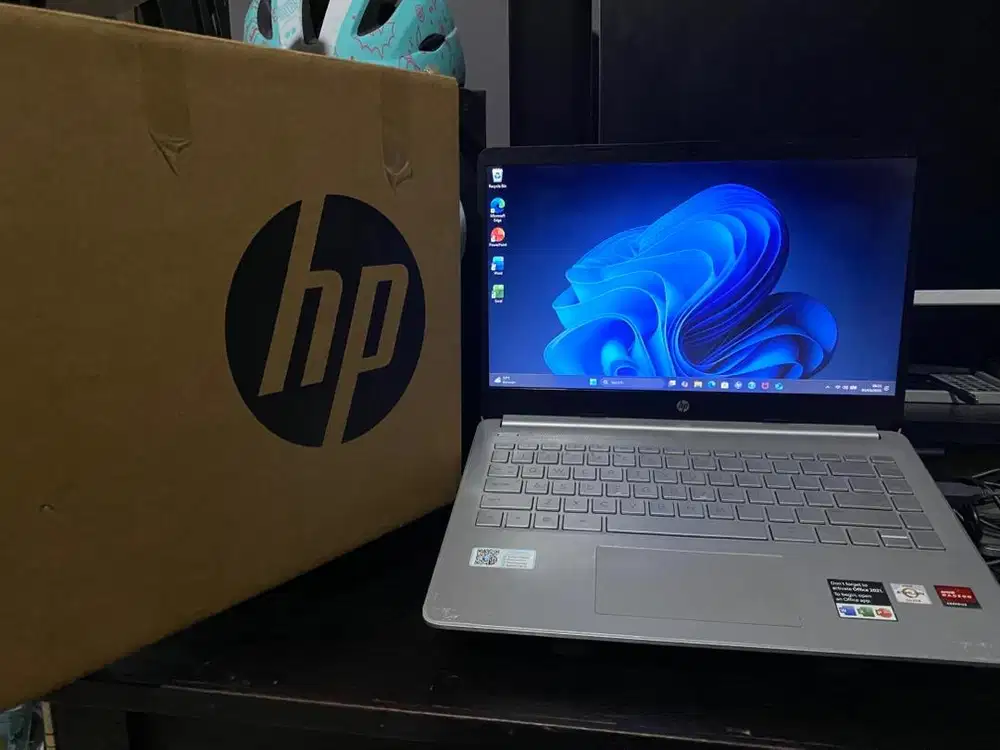 Laptop HP 14s  SSD 500Gb Ram 8GB Athlon Silver Laptop Kerja & Kuliah