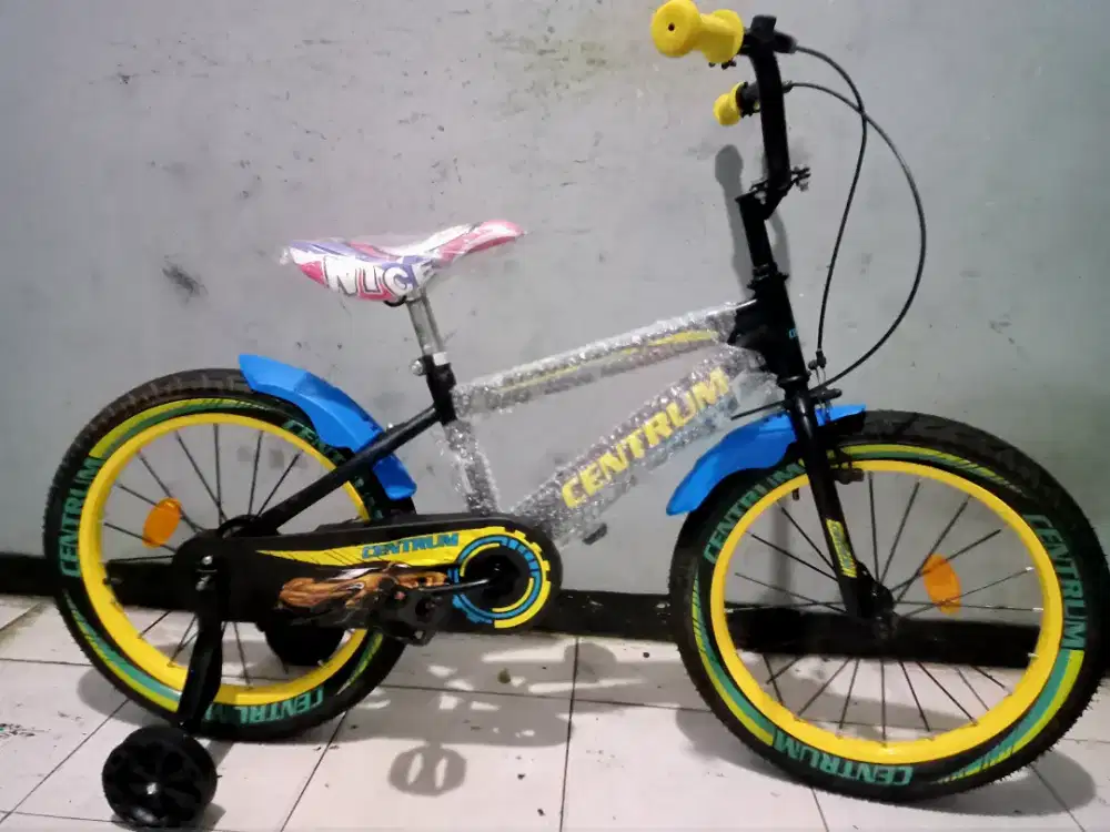 Dijual sepeda BMX CENTRUM anak brang baru bgus aman tinggal pakai saja