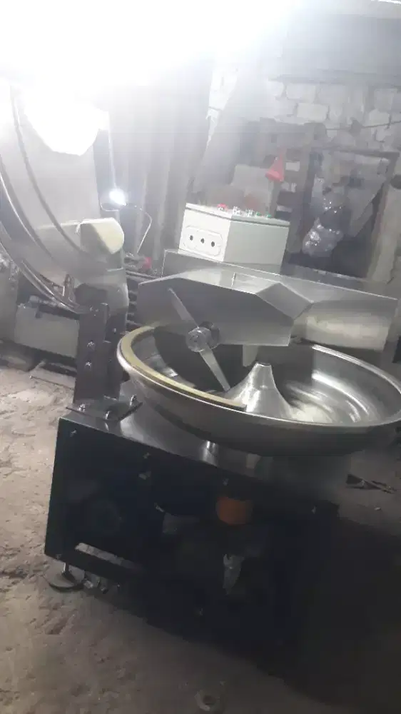 Mesin giling daging dan mesin cetak bakso