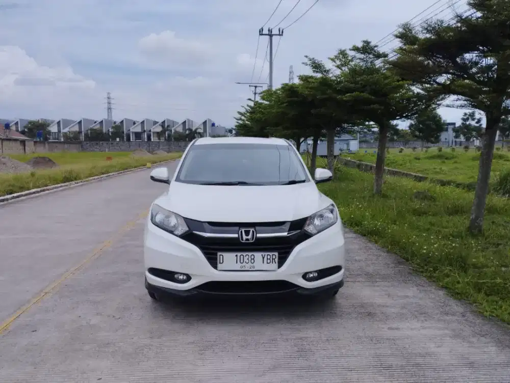 Dp 8 jt Honda HRV E Cvt 1,5 tahun 2018