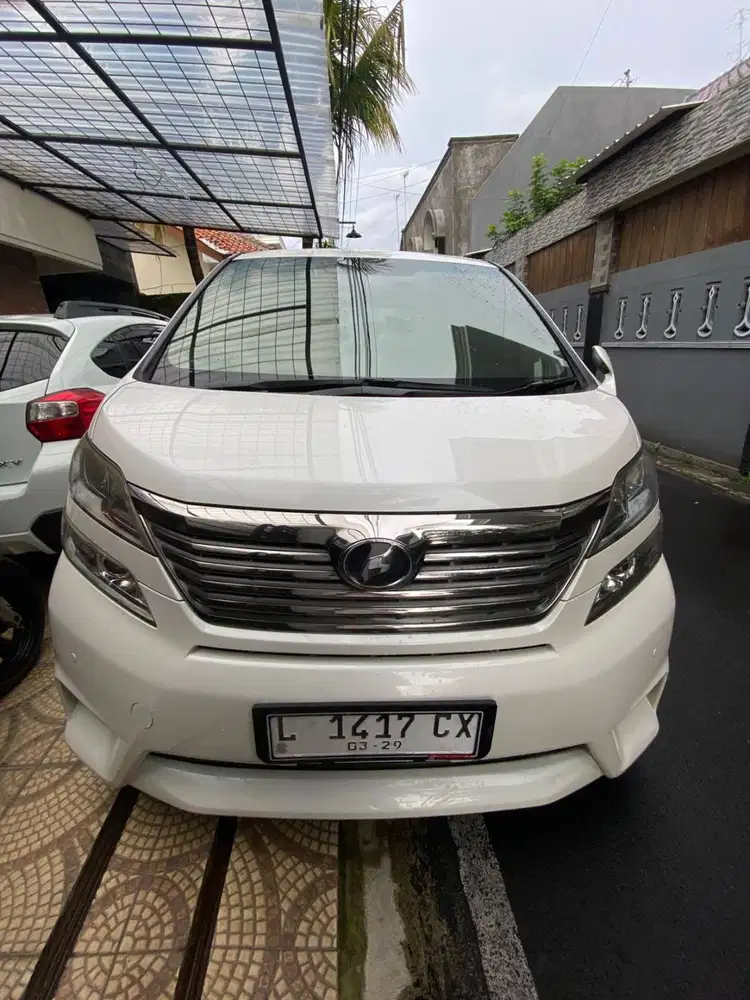 Toyota Vellfire Tahun 2010