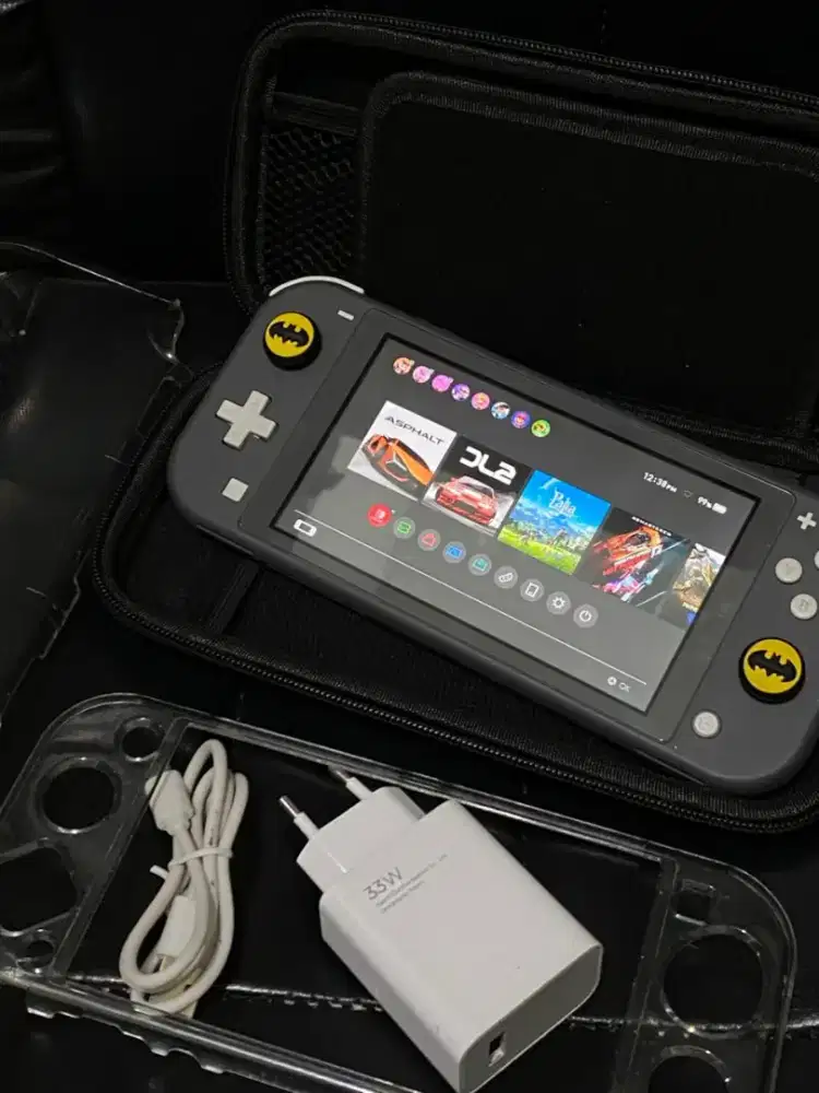 Nintendo Switch Lite OFW 64gb  
Kelengkapan unit + charger xiaomi 33W