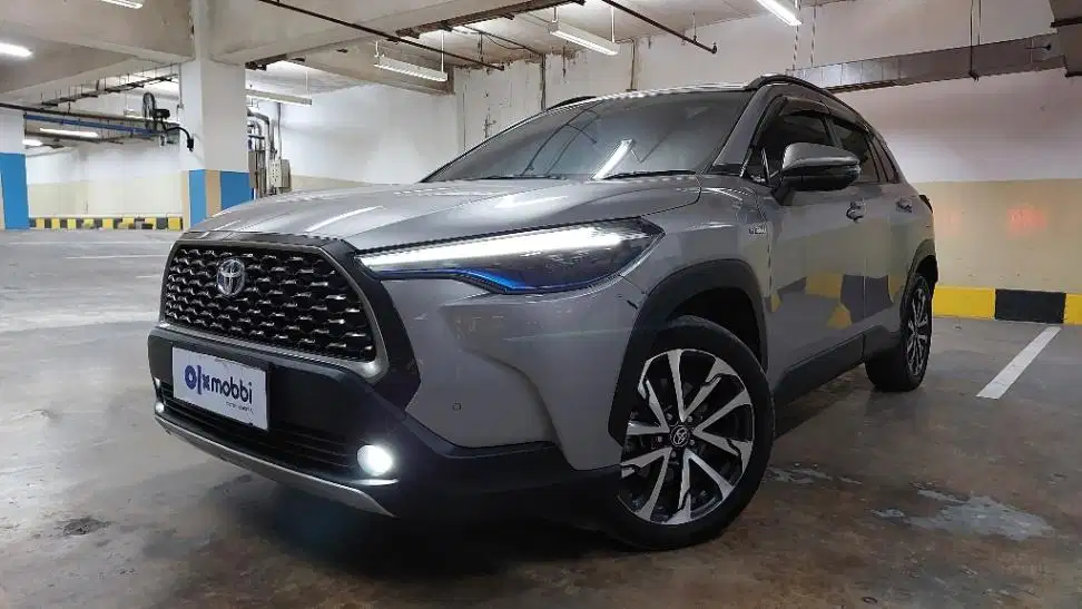 LOW DP Toyota Corolla 1.8 Cross Hybrid Bensin-AT 2022 RKO