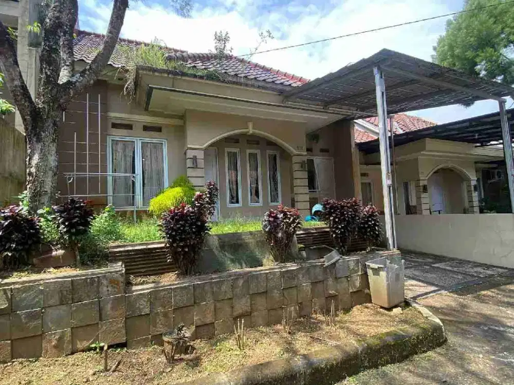 RUMAH DI MEGA RESIDEN KOTA SUKABUMI