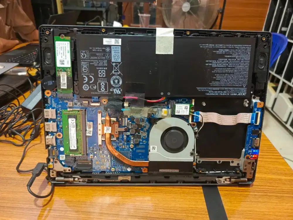 Menerima service pergantian keyboard