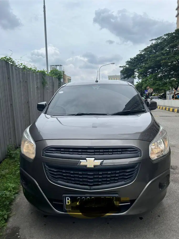 Chevrolet Spin 1.5 LS MT (2015)