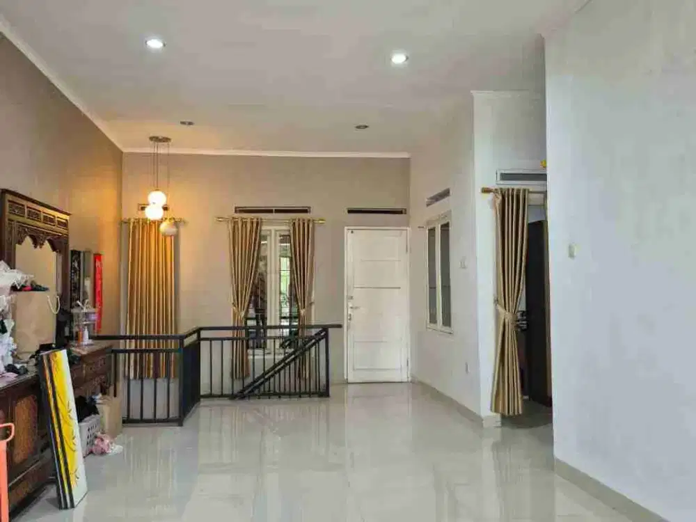 rumah siap huni nyaman tenang strategis di Arcamanik dkt sport jabar