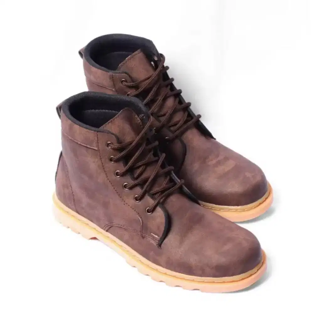 SEPATU BOOTS COKLAT