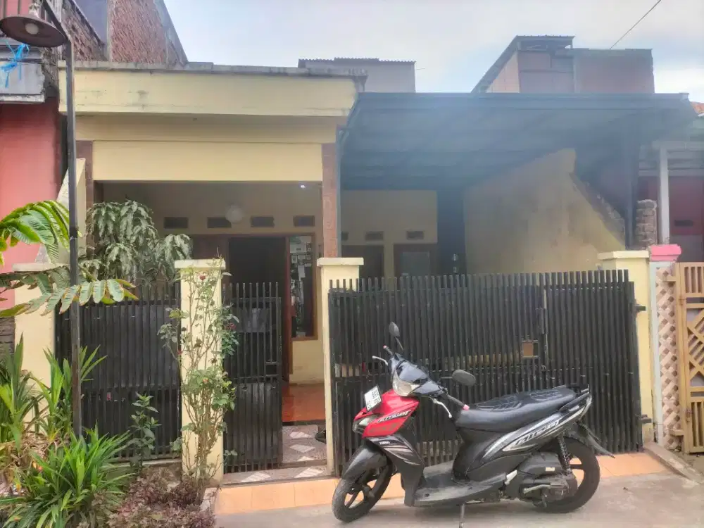Di Jual Rumah Siap huni Komp dan Strategis Cibiru Bandung