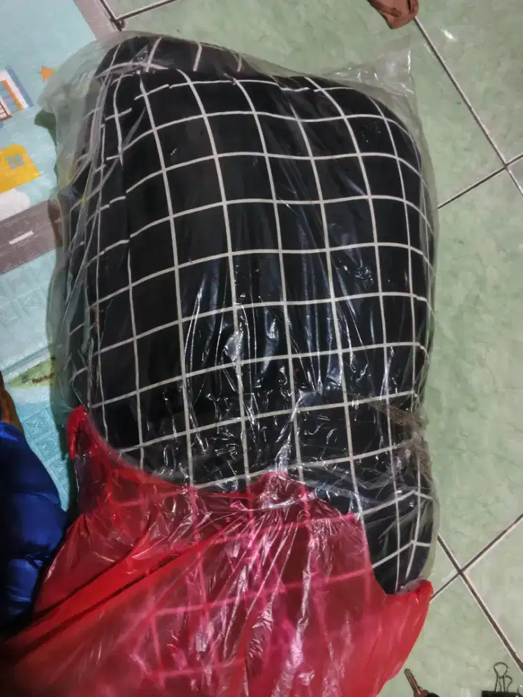 BANTAL DAN GULING KAPUK