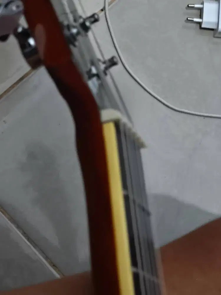 Gitar Akustik Jumbo