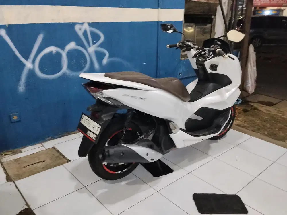 Dijual cepat Honda pcx 150cc siap pakai super mulus