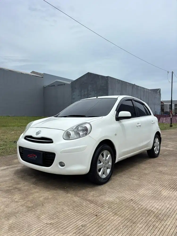 Nissan March 1.2 L 2013 Autiomatic ( Putih Metalik )