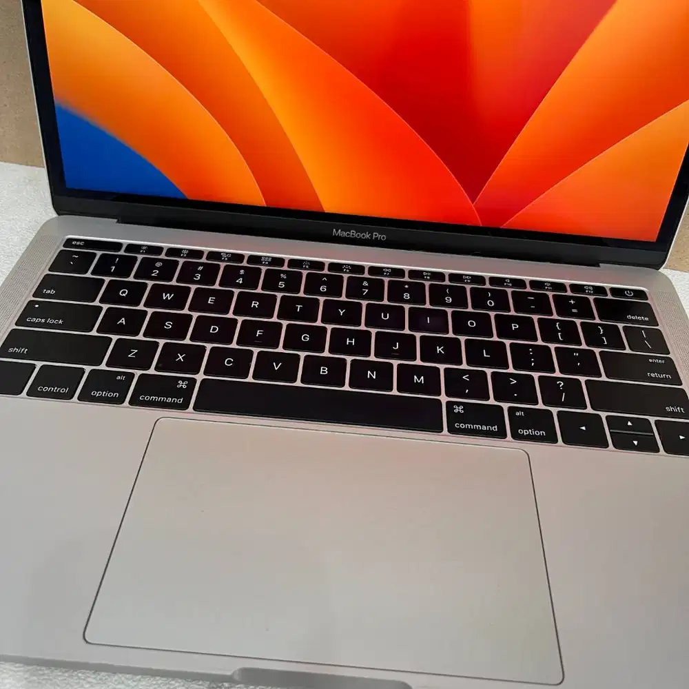 MacBook Pro 13 inch 2017 Non Touchbar 8/128GB