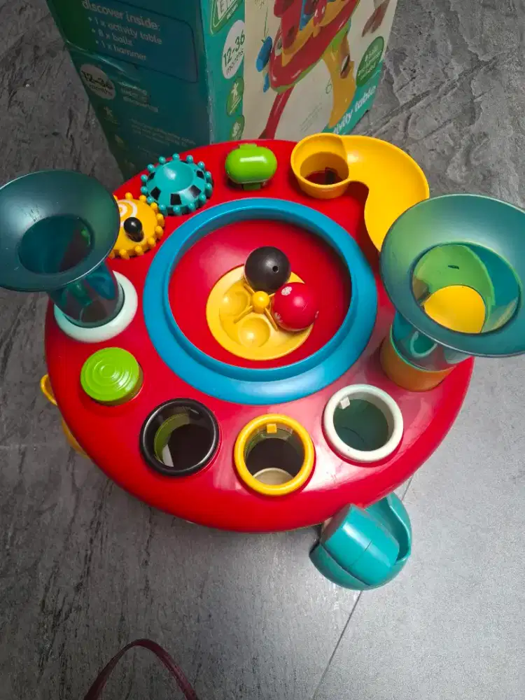 Elc light and sound activity table