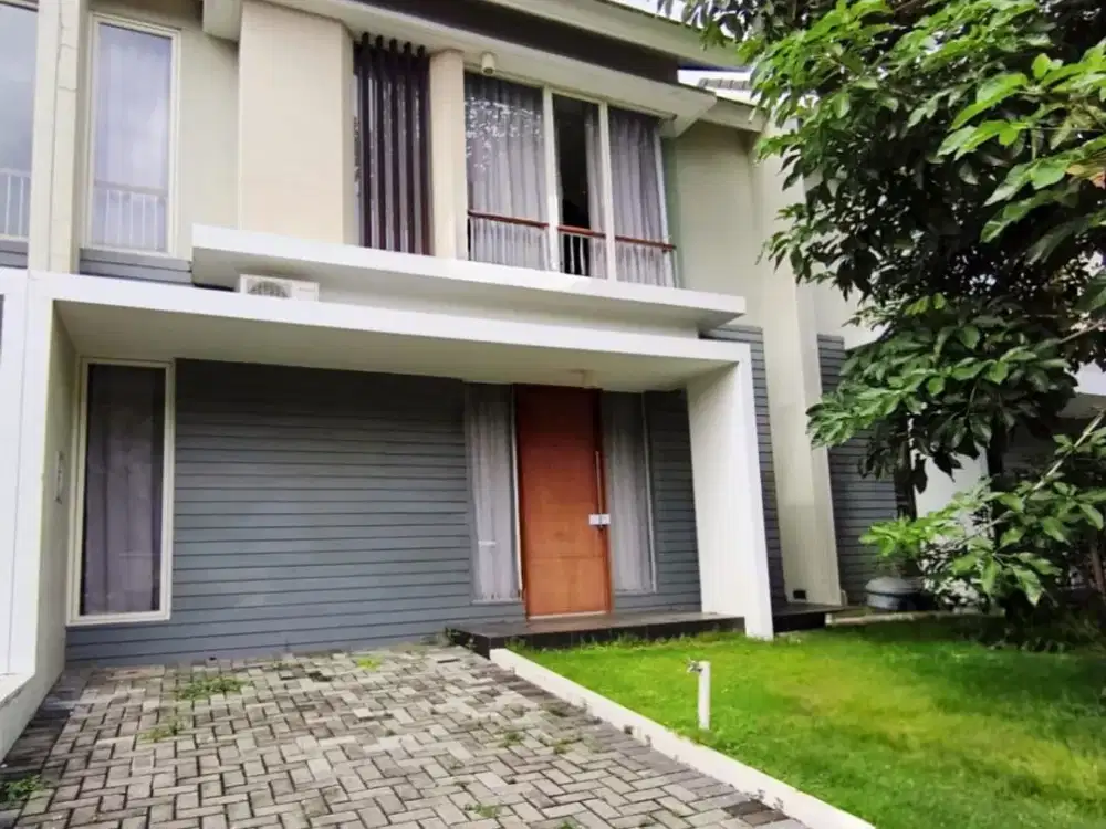 Dijual  Rumah Northwest Park ( row 3 mobil)