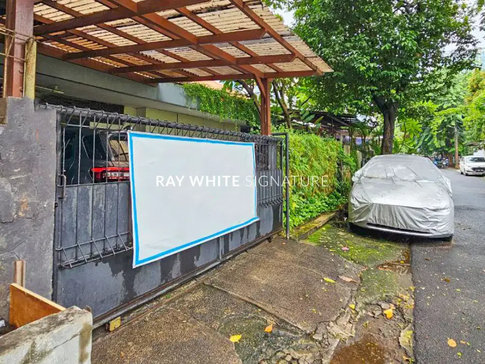 Dijual Rumah Strategis , Jl. Villa Semanggi dekat Gatot Subroto