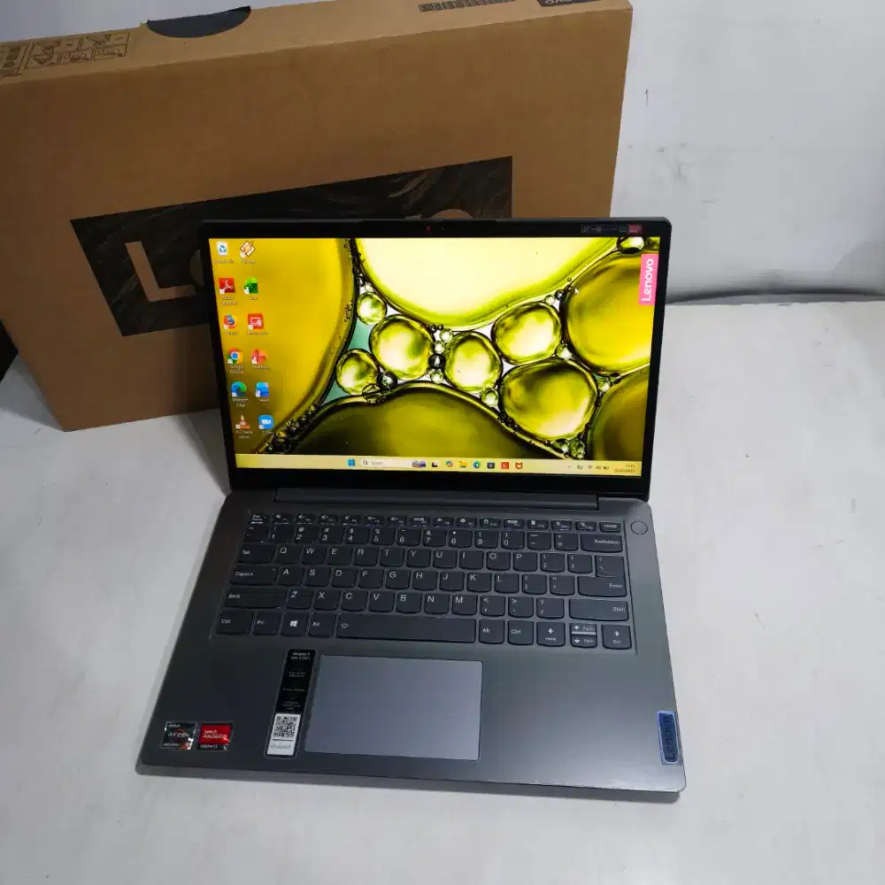 Lenovo Ideapad slim 3 Amd Ryzen 5 5500U Ram 8gb ssd 512gb fullset