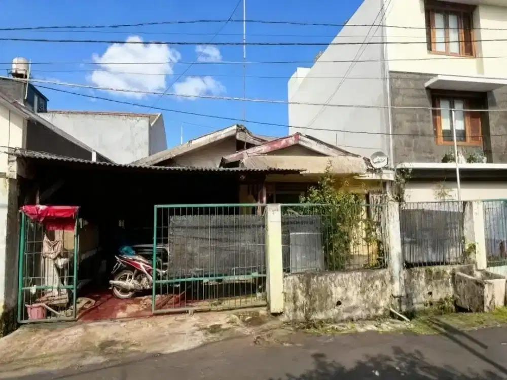 RUMAH LUAS OKE BANGET STRATEGIS DI KOMPLEK CIPINANG INDAH