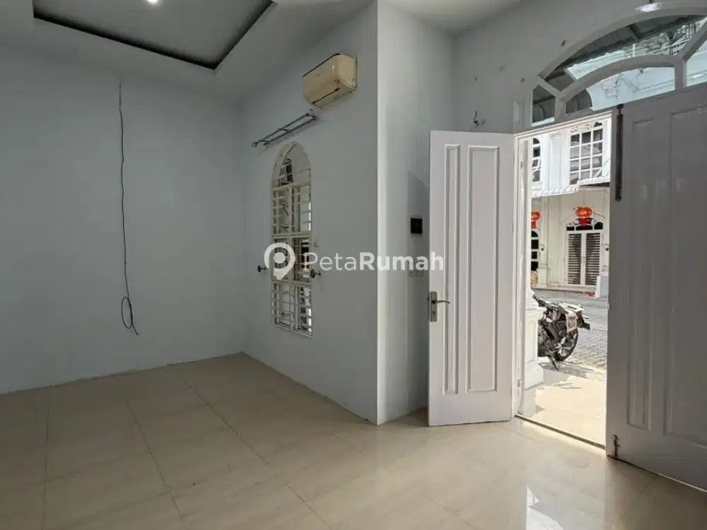 DIJUAL RUMAH JALAN SUKAMURNI KOMPLEK KRAKATAU PALACE 1- DAERAH BHAYANGKARA - KRAKATAU - PANCING (indra & vincent)