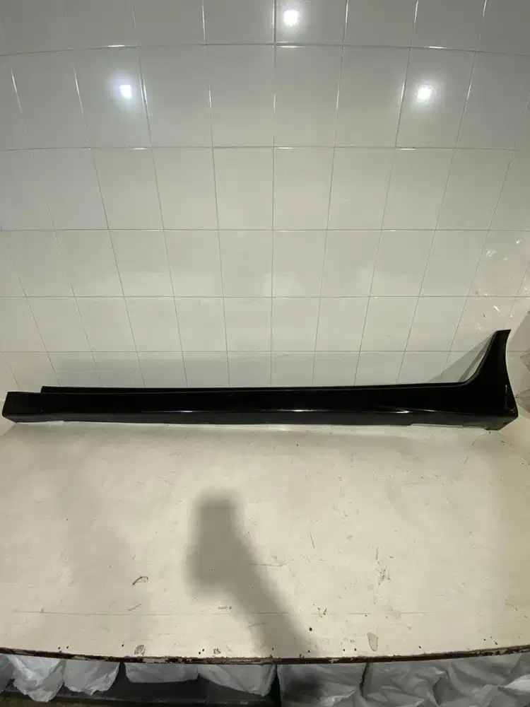 Mitsubishi Grandis Side Skirt Bodi Body Samping