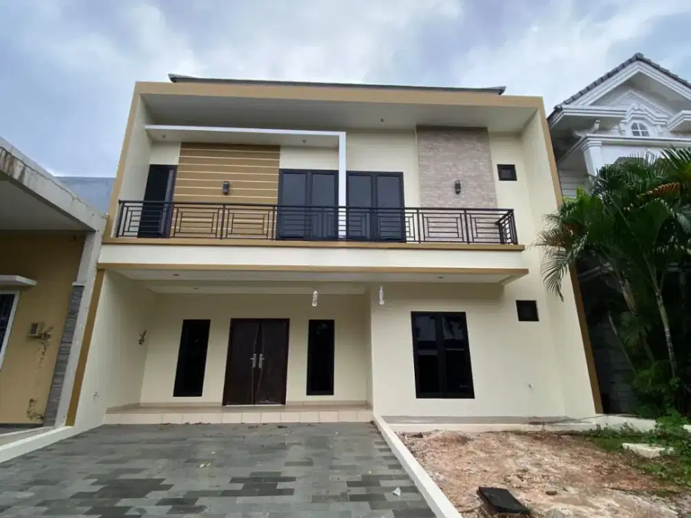 Rumah Dua Lantai 4 Kamar Tidur Siap Huni di Kota Wisata