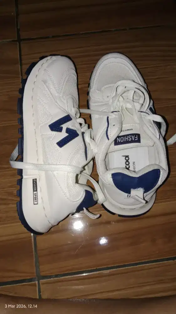 Rt Sepatu Sport Shoes / Sepatu Sneakers / Sepatu Fashion