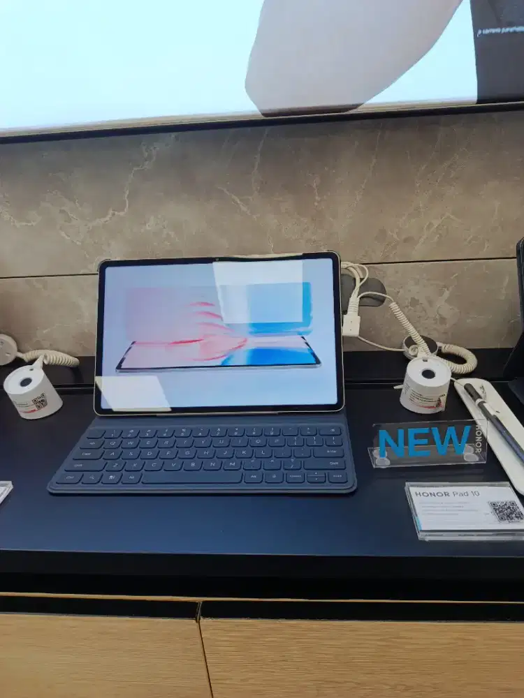 Honor Pad 10 free keyboard+pen 8/256