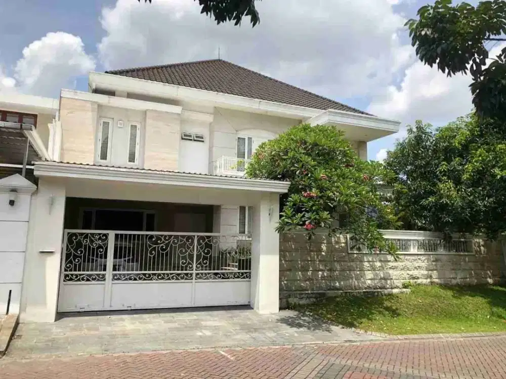 Dijual Rumah 2 Lantai. Graha Family. Surabaya Kota