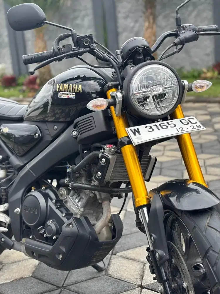 Yamaha XSR 155 VVa thn 2024 Hitam Metalik Koko Motor