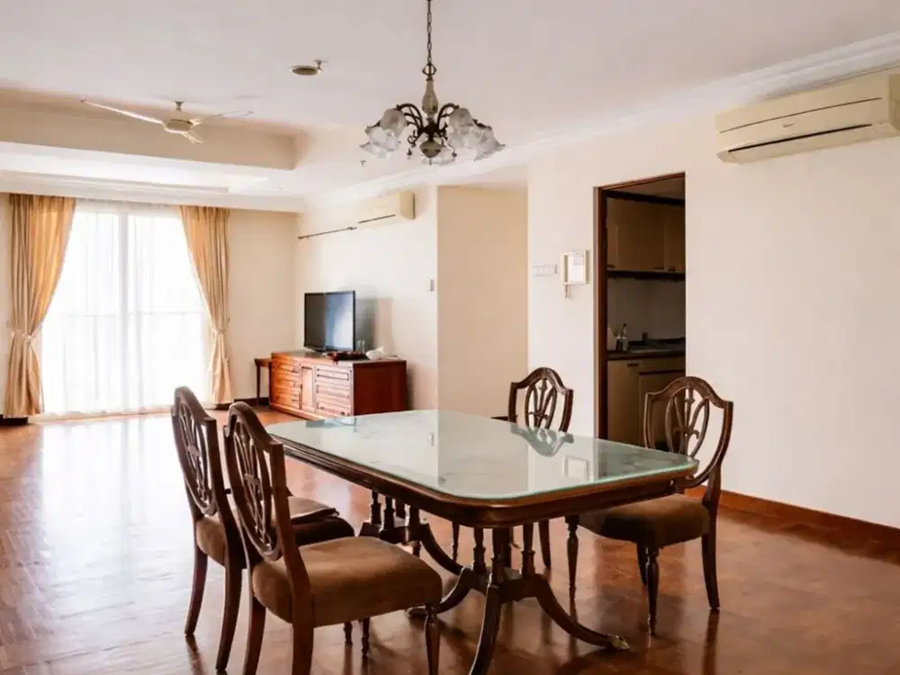 Apartemen 3BR Luas 180m2 Premium & Strategis di Pondok Indah