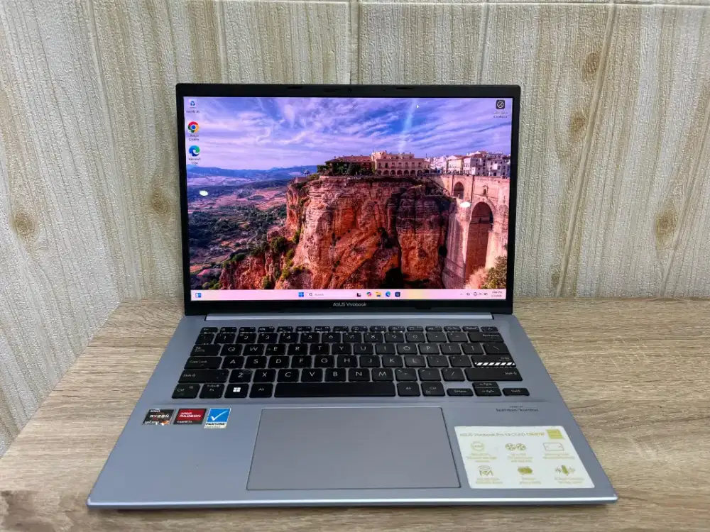 Asus Vivobook Pro OLED Ryzen 7 5800H 16GB 512GB Beklit Windows 11
