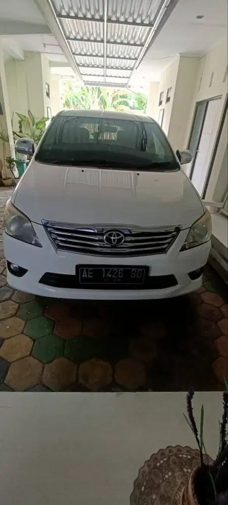 TOYOTA KIJANG INNOVA G 2.5 AT 2012