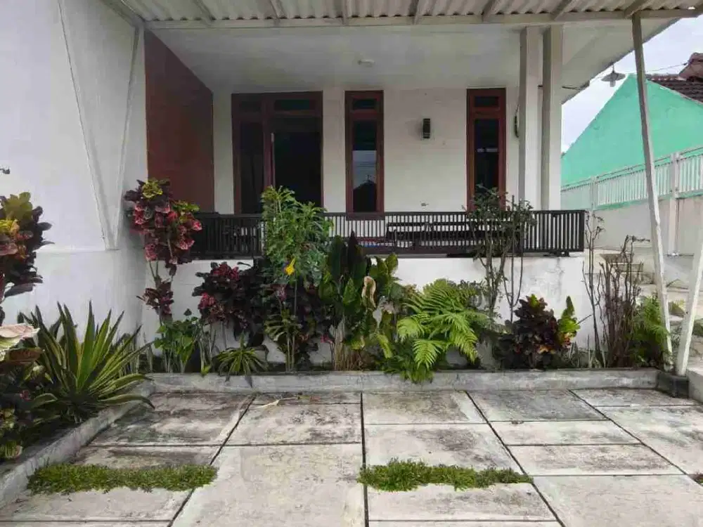 VILLA MURAH BATU LUAS TANAH BESAR TERMURAH