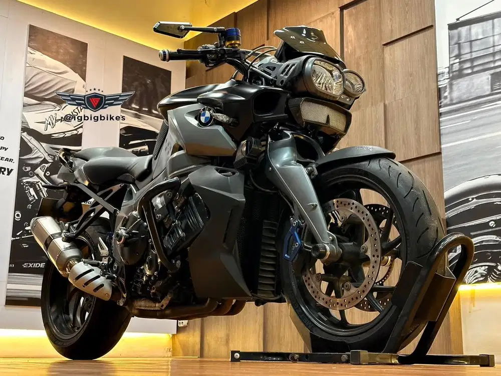 BMW K 1300 R 2012 Full Paper