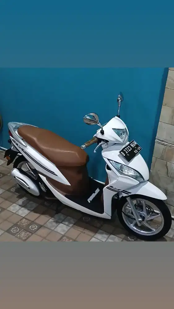 Honda Spacy FI 2011/2012 Putih - Pajak Mati, Body Mulus, Siap Pakai!