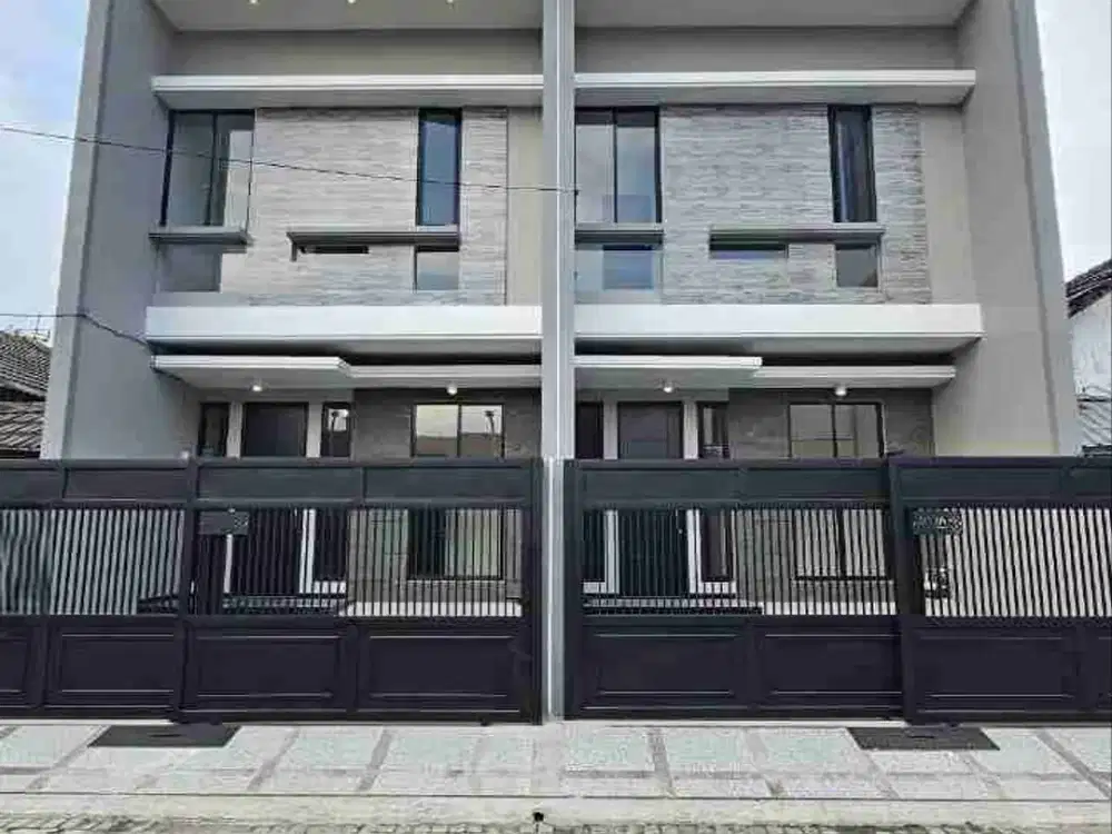 dijual rumah baru gress klampis semolo