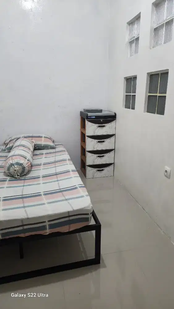 KOS VVIP FREE AC & LIST DEKAT ST CAKUNG DUREN SAWIT