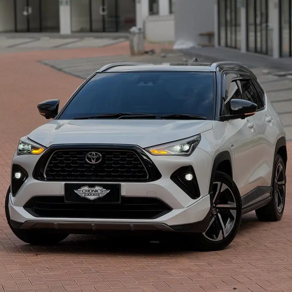 Yaris Cross GR Two tone Hybrid