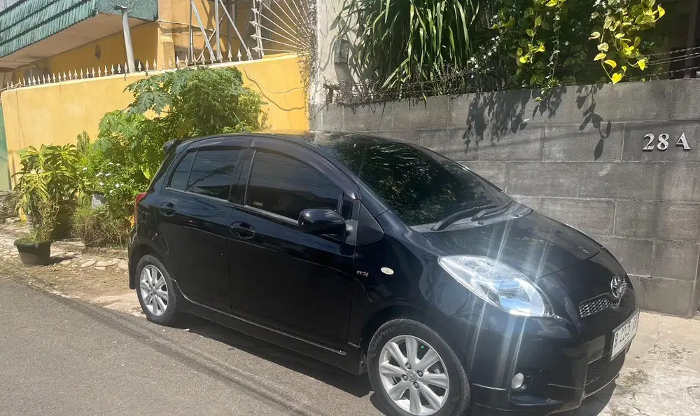 Toyota Yaris 2012 Bensin