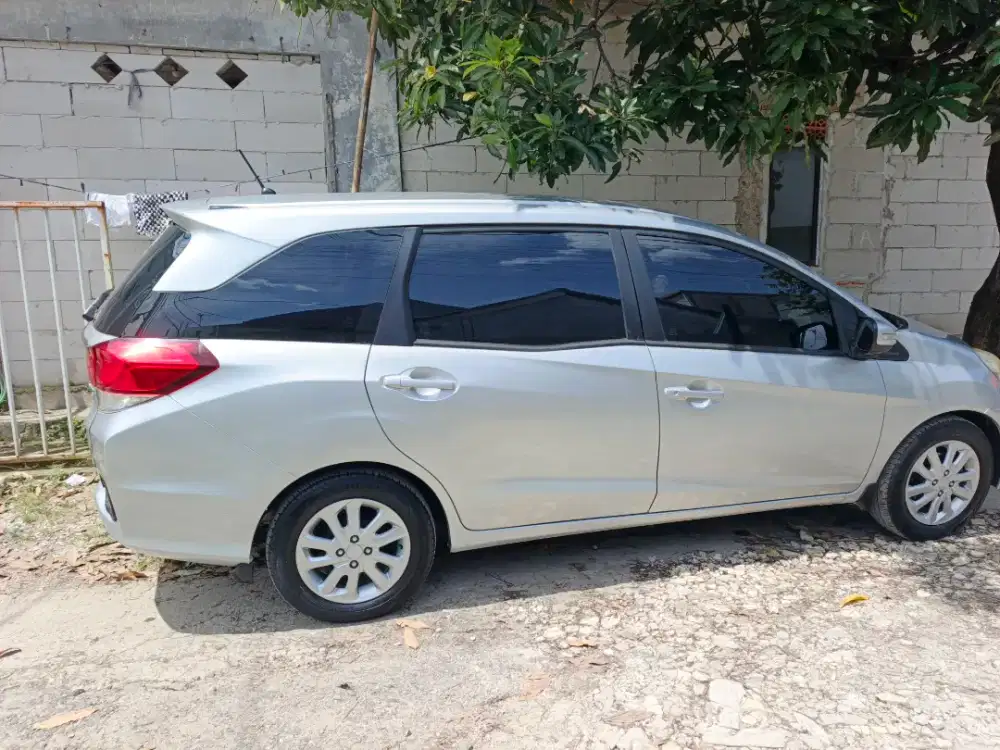 Honda mobilio 2014